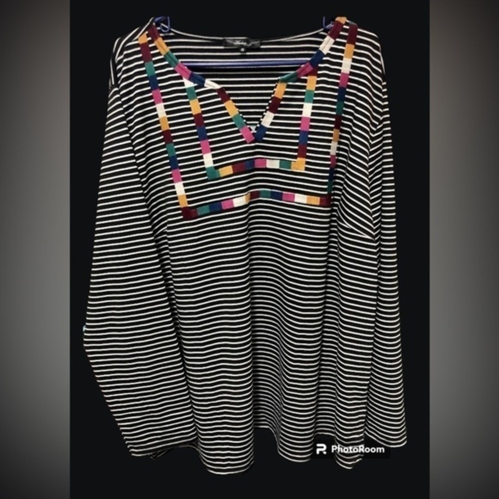 🧧Chic Soul -Andrée by Unit- striped embroidered bib top